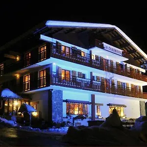 3* Hotel La Chaumiere